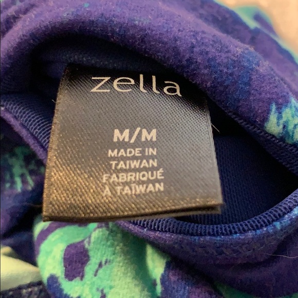 Zella athletic capris, like new, Size M - Picture 4 of 4